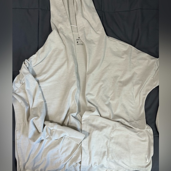 Women’s Nike Yoga Core Essential Cardigan Sweater size M - Picture 1 of 6